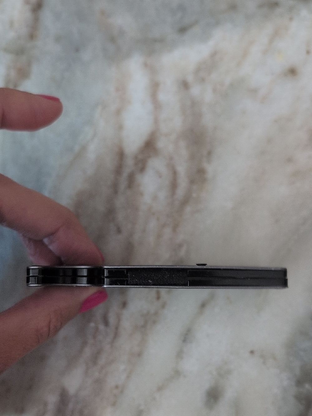 The Ridge Gunmetal RFID Card Holder Ridge Wallet - Picture 4 of 9